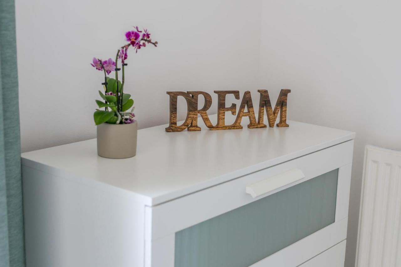 Nice Apartment Garden - 5 Min Disneyland Paris - Val D'Europe Center شيسي المظهر الخارجي الصورة